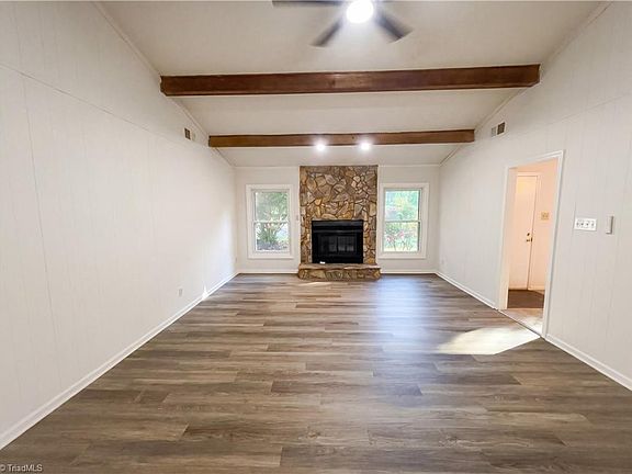 3rd image of 8101 Eastridge Rd