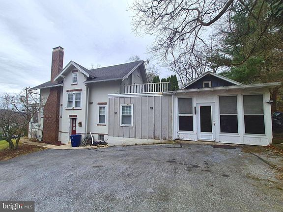 2nd image of 2446 Grandview Ave