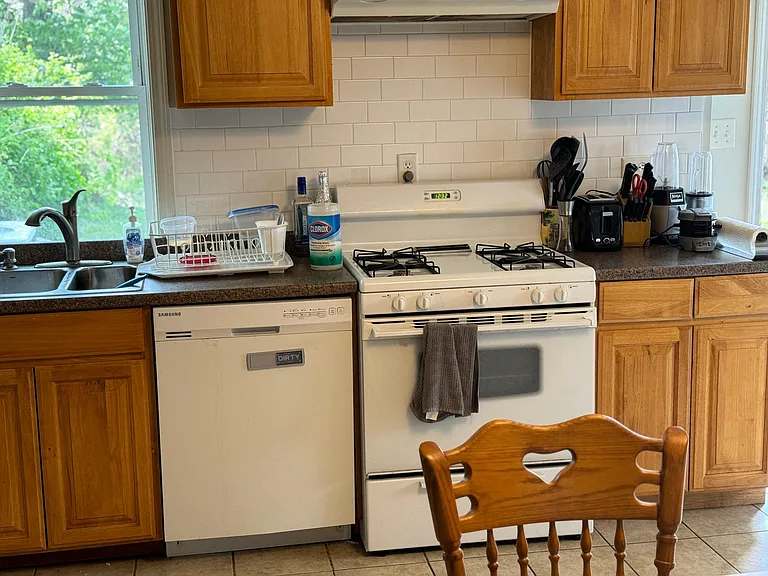 Kitchen 01