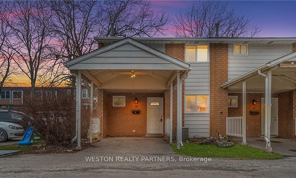 1st image of 125 Limeridge Rd W #8