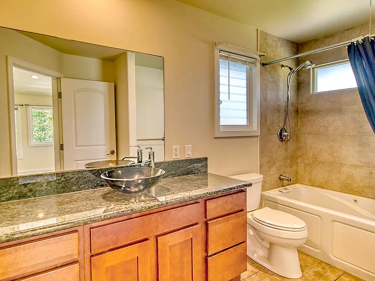 4632 Laukona St #B — Photo 7