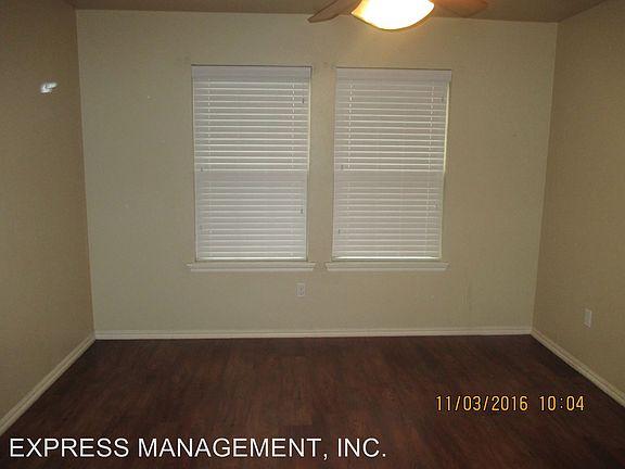 4th image of 404 W Electric Ave