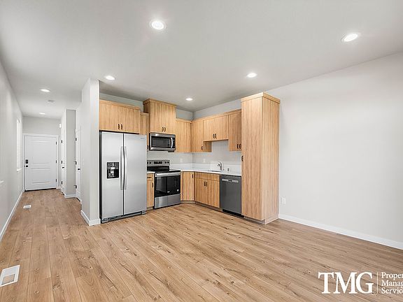 2nd image of 11332 NE 131st Ct #11324B