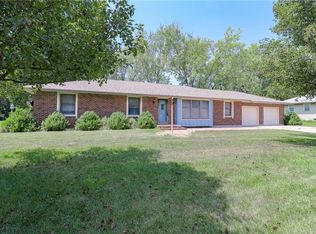 242 SE 131st Rd, Warrensburg, MO 64093