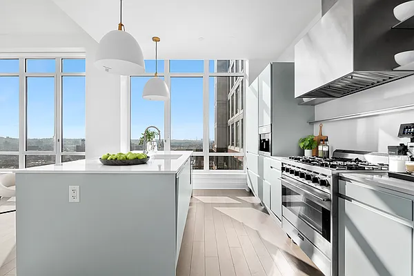 Rented by Compass | media 29