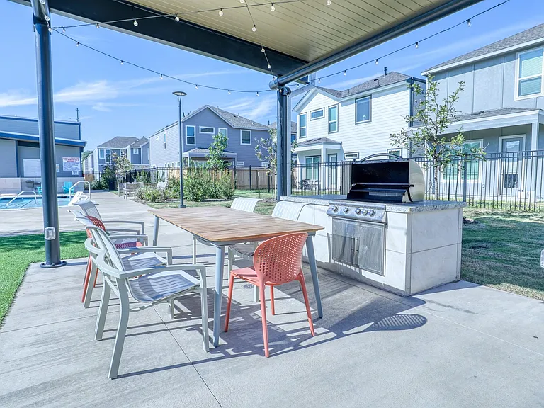 3110 Moontide Ln — Photo 35