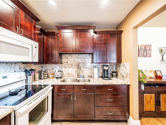 3rd image of 1801 Bedford Ter APT 234