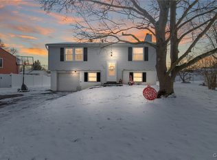 117 Finwood Dr, Baldwinsville, NY 13027