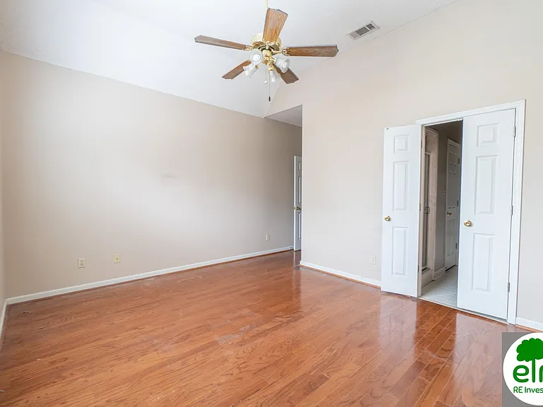 8733 Clear Sky Path — Photo 3