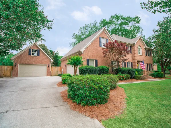 106 Huntington Pl, Bonaire, GA 31005