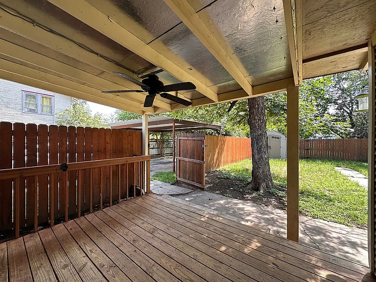 2403 Austin Ave — Photo 13