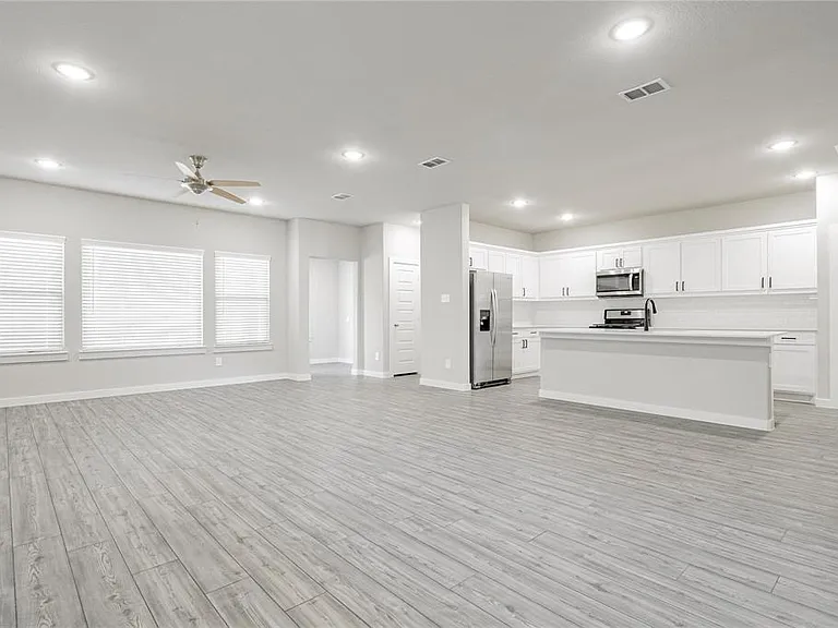 2529 Moser Ln — Photo 8