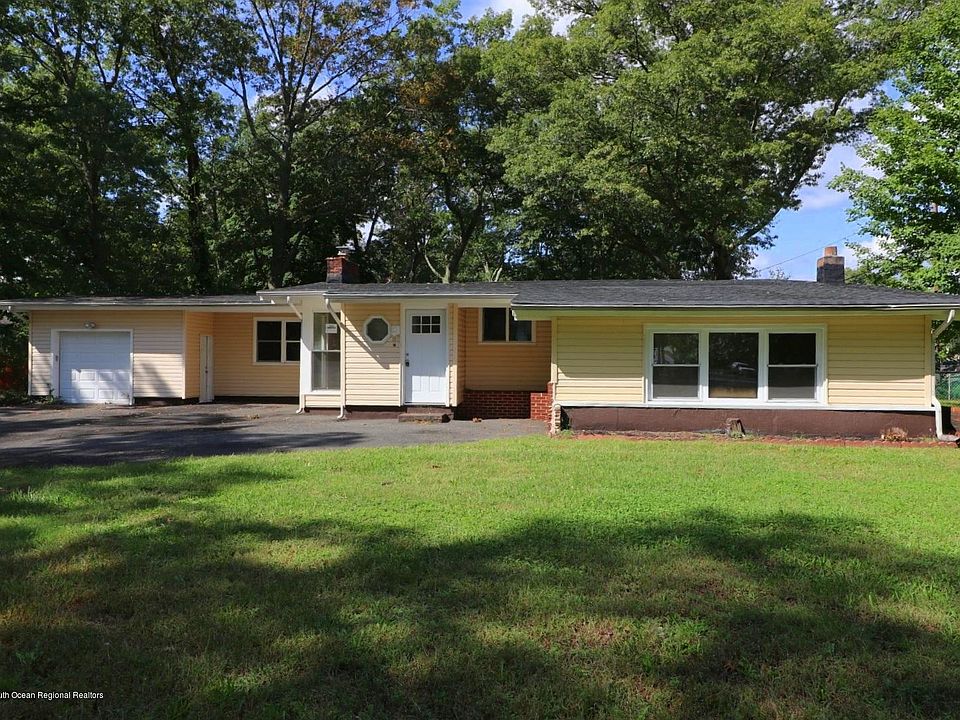 1st image of 33 Oakside Dr