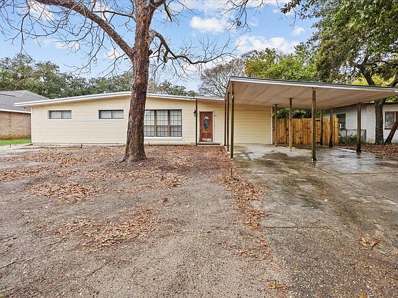 2nd image of 208 Forest Dr