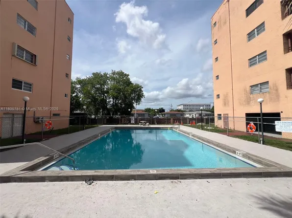460 E 23rd St APT 118, Hialeah, FL 33013