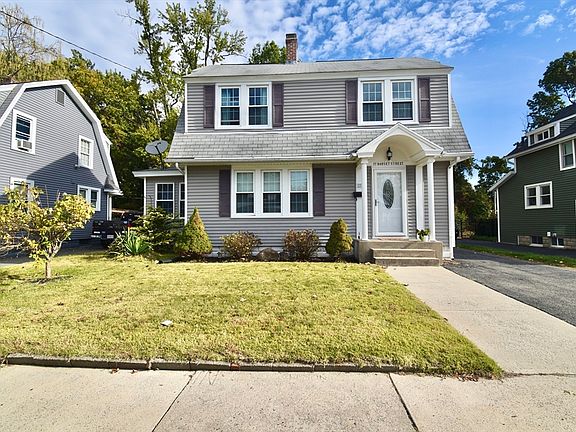 3rd image of 77 Dorset St