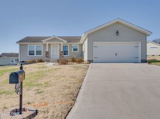 1515 Julia Allison Dr, Sevierville, TN 37876