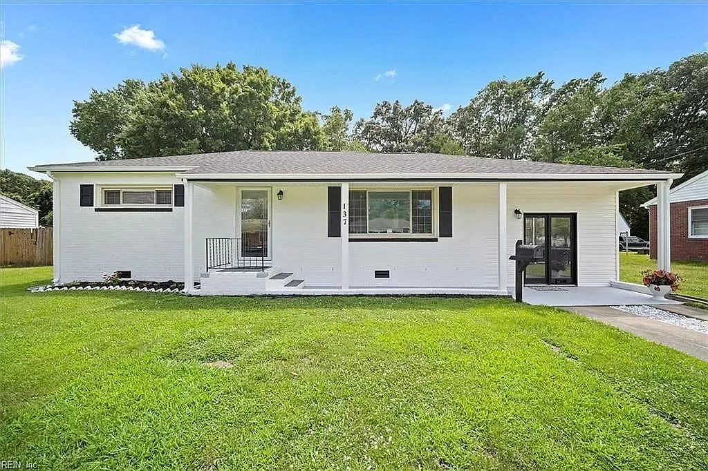 3 bed, 1336 sqft, $3,000 — Photo 3