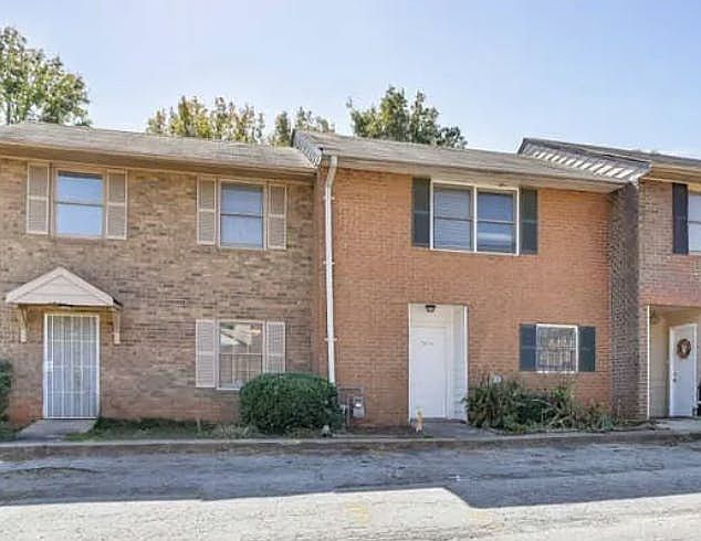 1st image of 4558 Golf Vista Cir