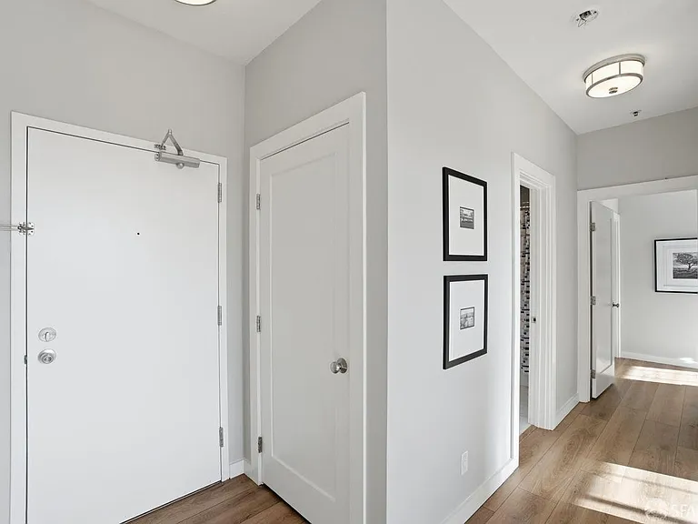 2060 Sutter St #502 — Photo 14