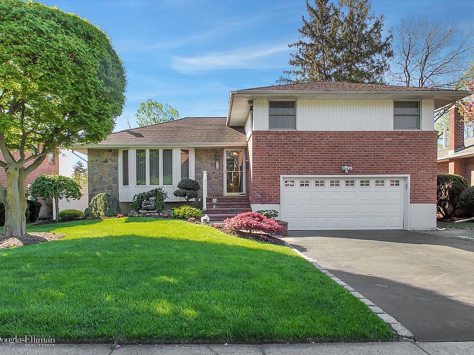 1st image of 91 Birchwood Park Dr