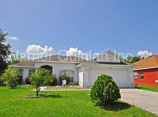 1019 Mardi Gras Dr, Kissimmee, FL 34759