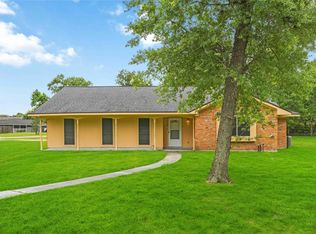 435 Rolling Wood Rd, Baytown, TX 77520