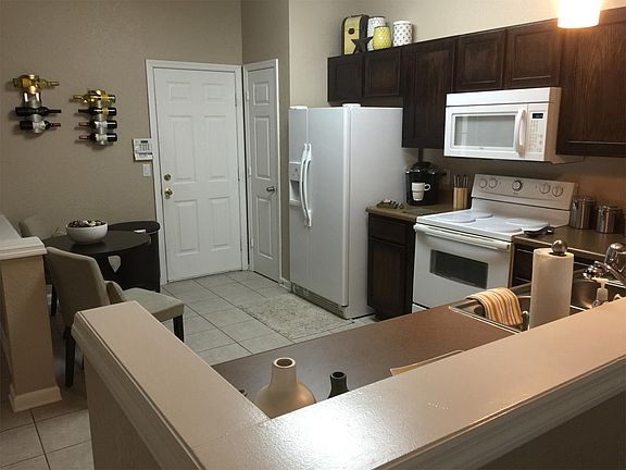 3rd image of 2850 Polvadero Ln Unit 102