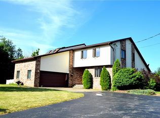 5740 Garlow Rd, Lewiston, NY 14092