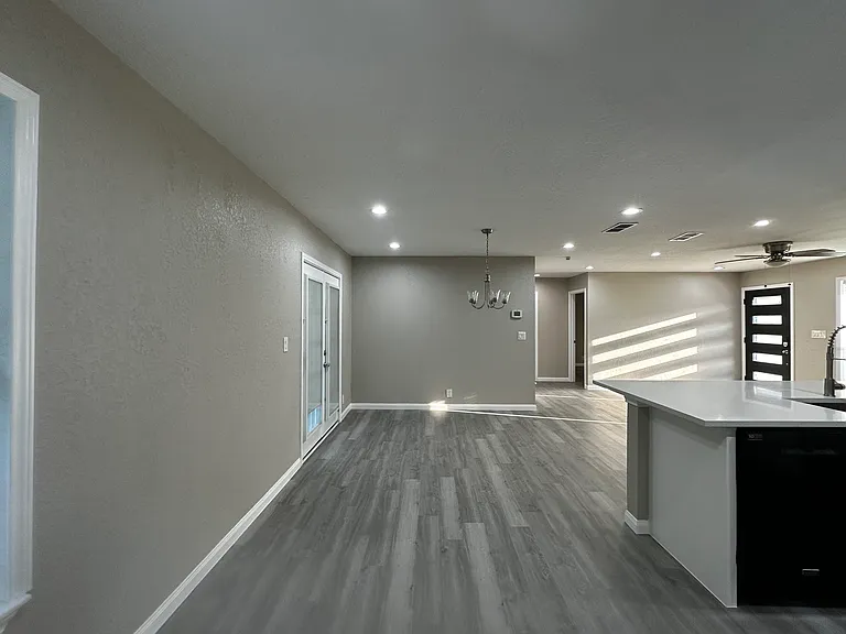 8426 Glen Ct — Photo 20