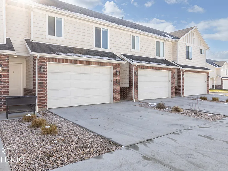 2674 S 2250 W #207 — Photo 3