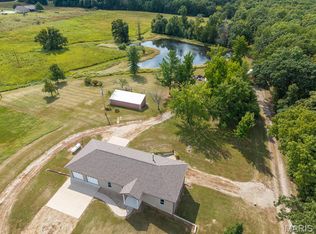 5704 County Road 262, Auxvasse, MO 65231