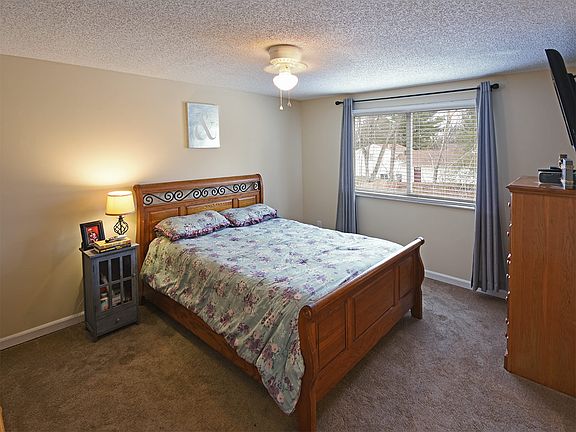 5th image of 2766 Ravenwood Dr