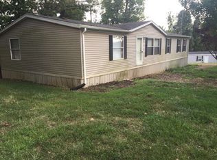 715 Woods Ln, Grand Rivers, KY 42045