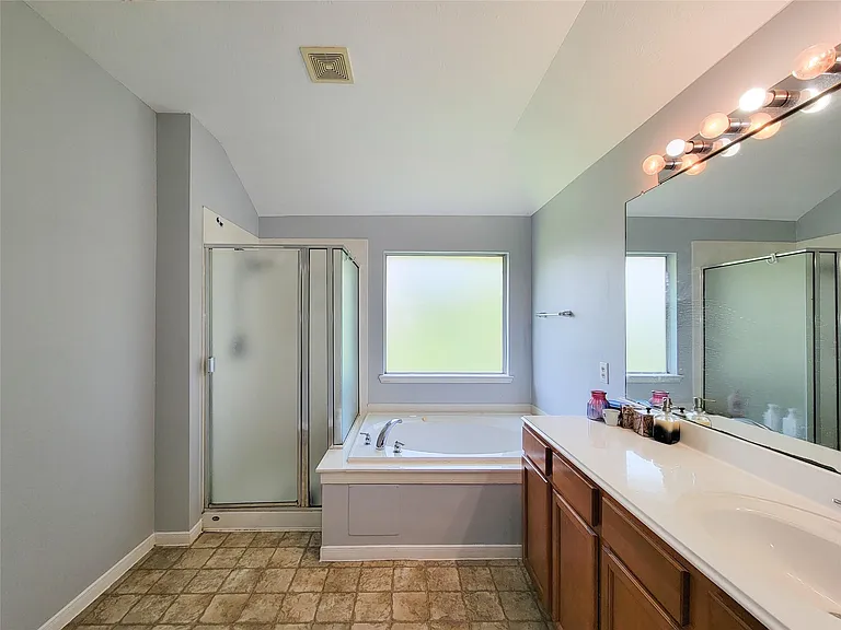 7506 Boxwood Ridge Ln — Photo 34