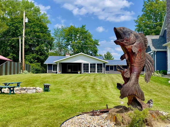 115 Ems B42 Ln, Leesburg, IN 46538