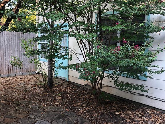 WALKWAY FROM FRONT TO BACK HOUSE