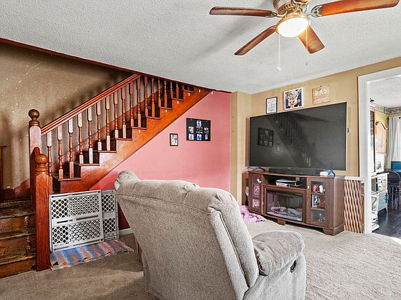5th image of 407 N Franklin St