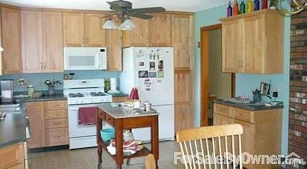 Kitchen : Large and Open to Dining Room