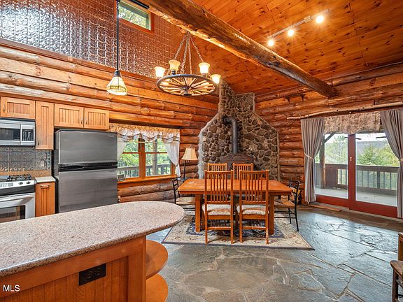 4th image of 161 Meade Road