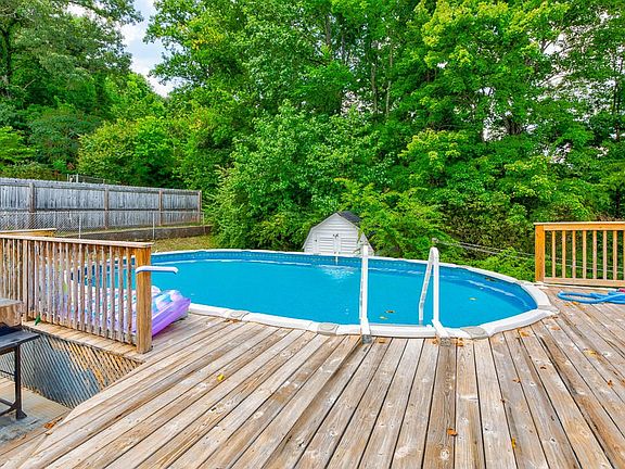 2nd image of 122 Coburn Dr