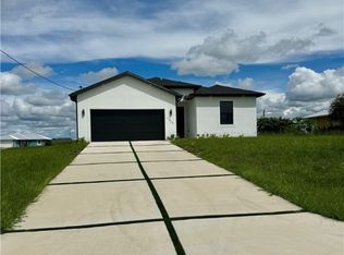 7029 Palpano Cir, Labelle, FL 33935