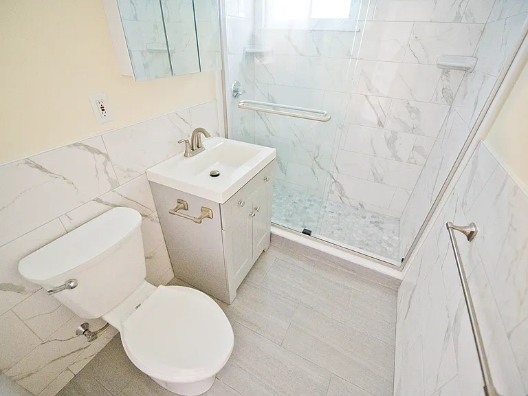 35 Pleasant St #1F — Photo 18