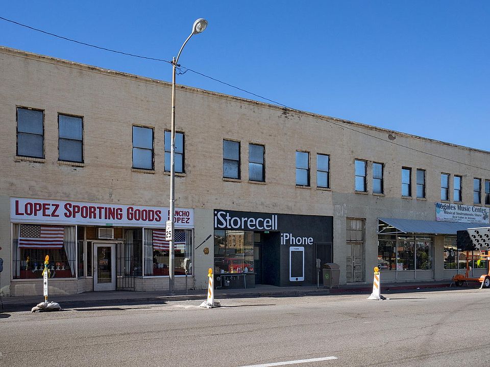 1st image of 185 N Grand Ave