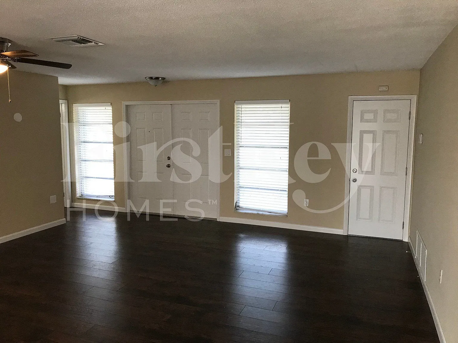 3 bed, 2.0 bath, 1938 sqft, $3,700 — Photo 4