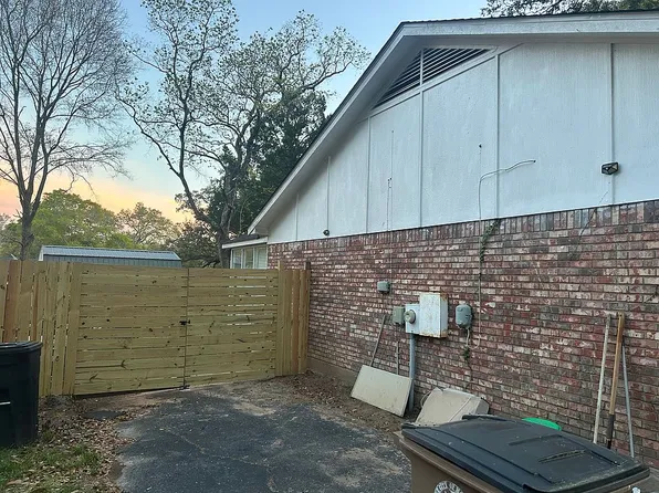 5813 Holly Hill Ct, Mobile, AL 36609