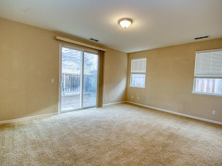 495 Cortono Dr — Photo 10