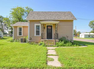 421 W 7th St, Canton, SD 57013