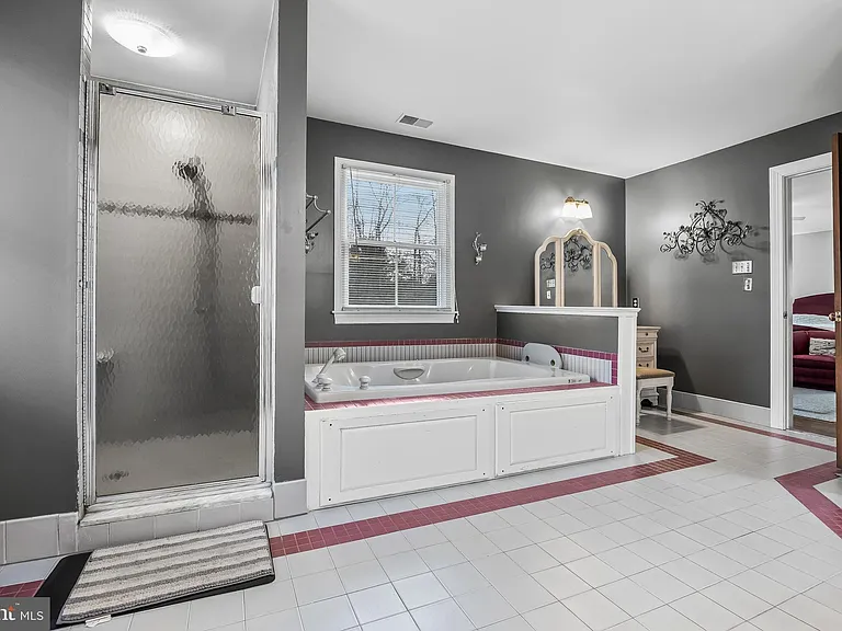 3 S Lakeside Dr W — Photo 34