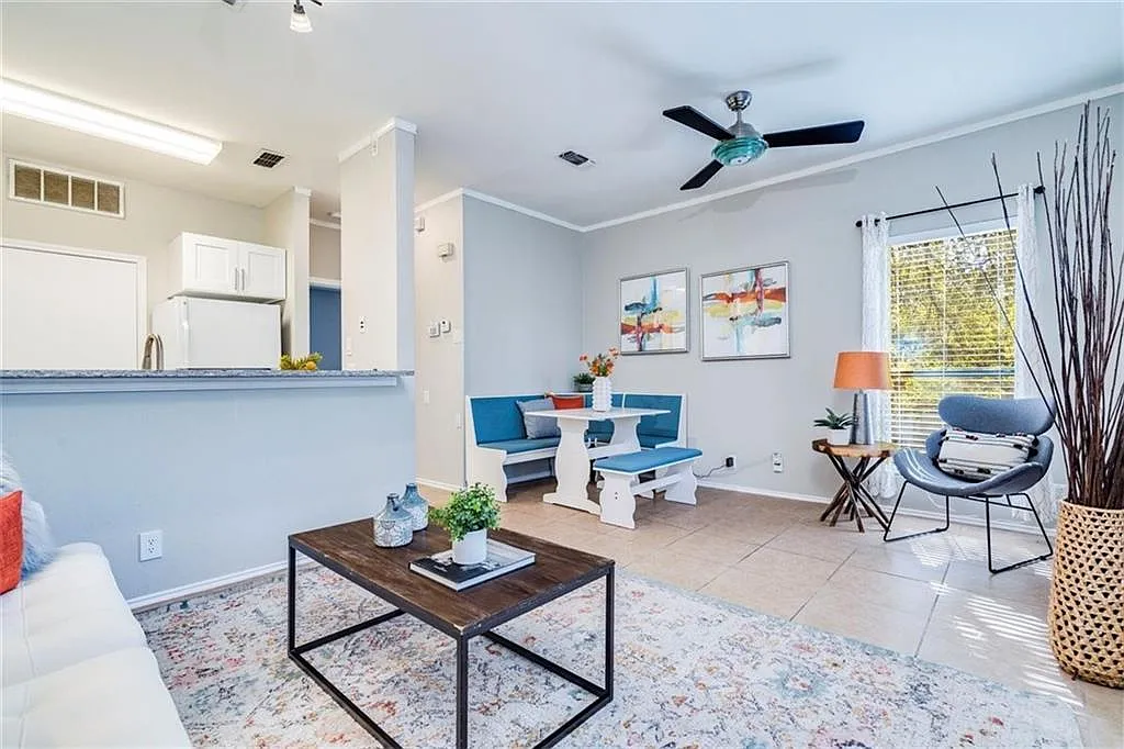 1 bed, 1.0 bath, 579 sqft, $1,500 — Photo 1
